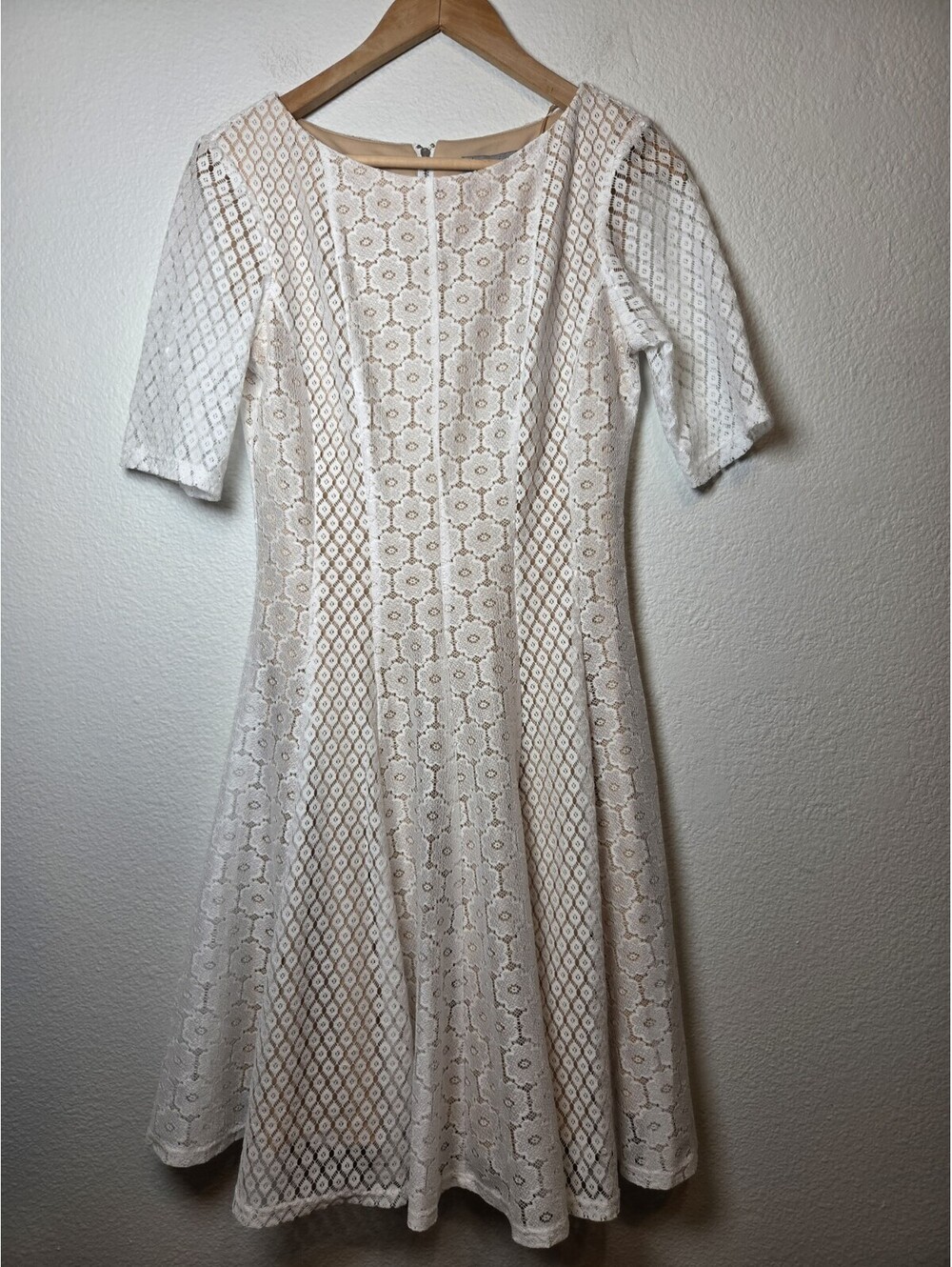 NWT Danny And Nicole Ivory Nude Fit & Flare Floral Lace Dress Size 8